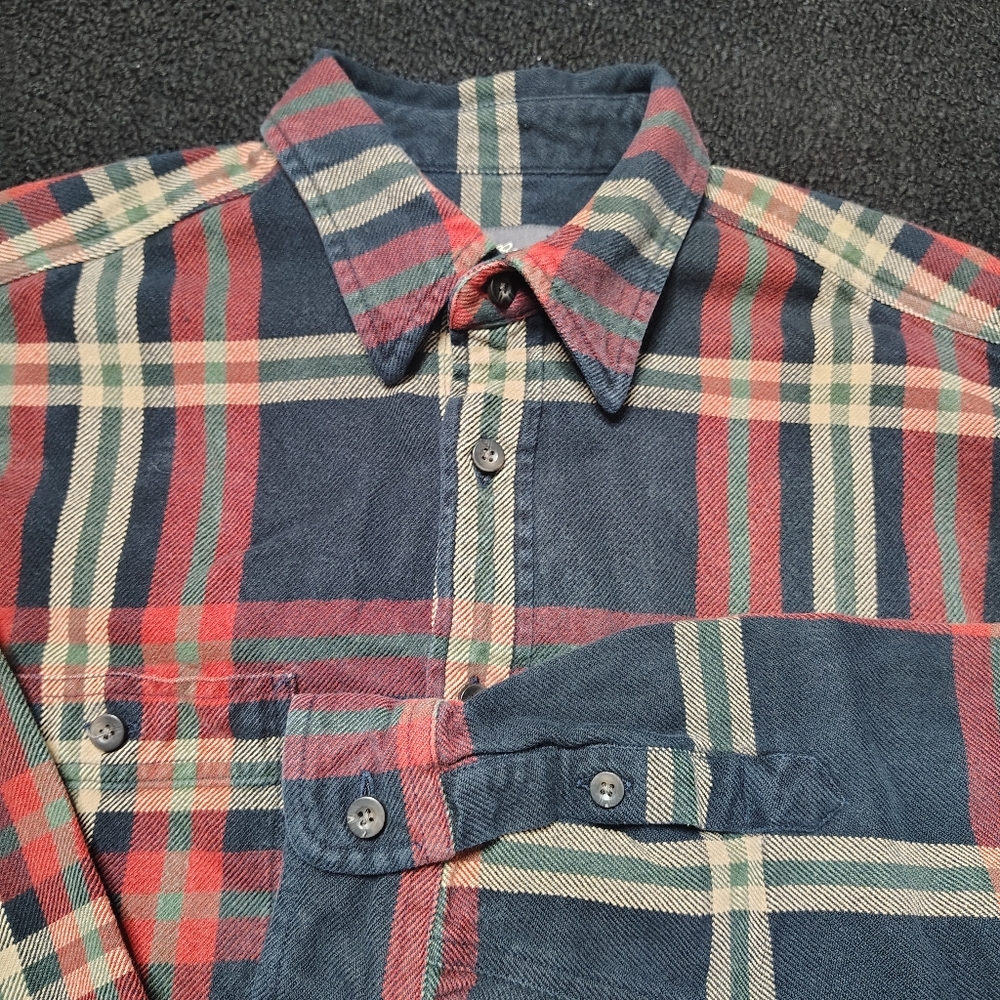 Eddie Bauer Red Plaid Checkered Flannel Shacket Jacket 100% Cotton Men’s Medium